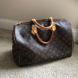 Louis Vuitton Speedy bag 35